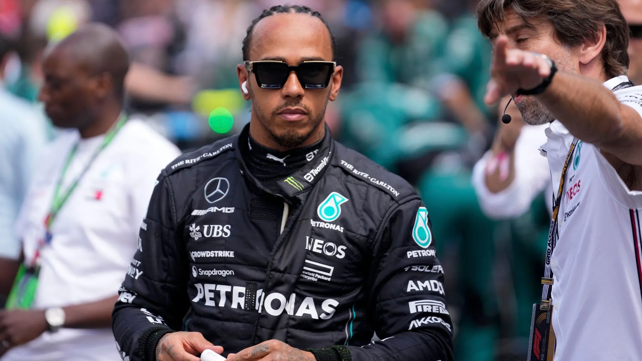 Lewis Hamilton shares inspirational post ahead of Singapore Grand Prix